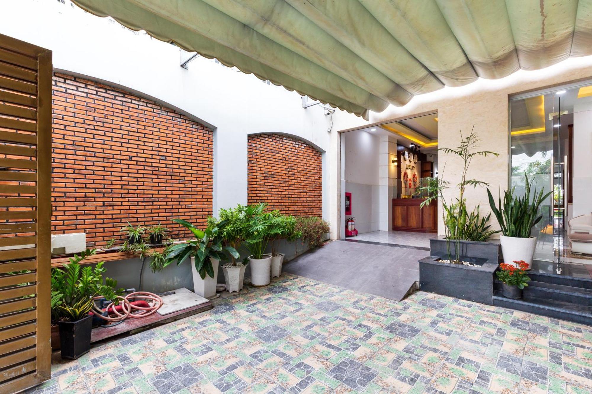 Luxury Vuon Lai Hotel مدينة هوشي منه المظهر الخارجي الصورة